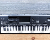 Yamaha Genos2 76-key, Yamaha Genos 76-Key, 